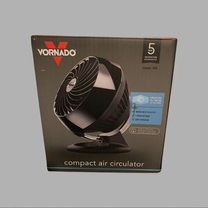 Vornado 160 Small Room Air Circulator Fan Black  